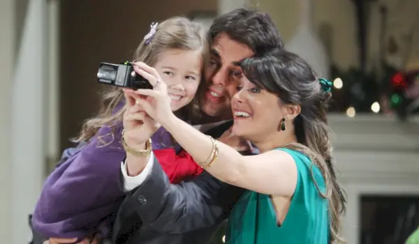 Patrick Robin Emma gh Kimberly McCullough, Jason Thompson, Brooklyn Rae Silzer