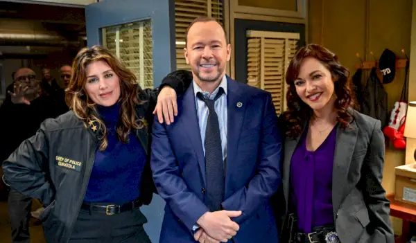 יריות נורו! Blue Bloods Alum Disses מציגה ומכנה את ביטולו כהחלטה 'חכמה'