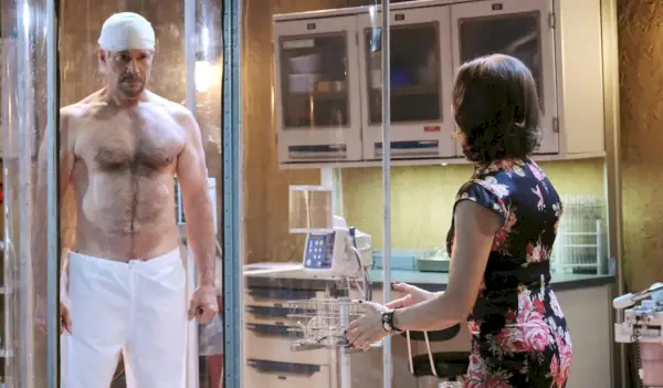 Peter Reckell, Miranda Wilson Bo si sveglia nella sua camera ai giorni di Megan jpi