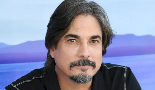 Bryan Dattilo de Days of Our Lives presenta al 'nieto más lindo del mundo', ¡y Dios mío! ¡Ese pelo!