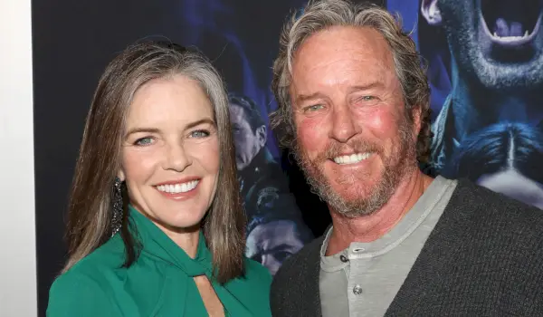 Los Angeles, Kalifornie - 18. ledna: Susan Walters a Linden Ashby se účastní