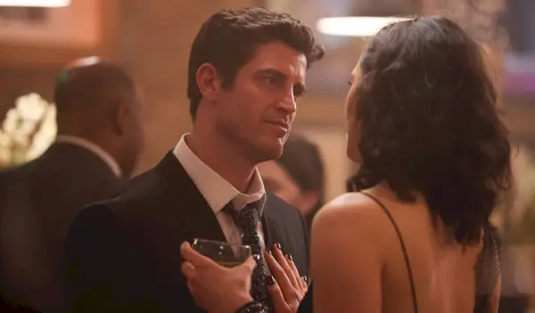 Violet Mikami i Sam Carver – Chicago Fire