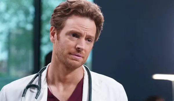 Die Frau von Nick Gehlfuss ist quer durchs Land gezogen, damit er bei Chicago Med sein konnte – sehen Sie sich ihre süße Hommage nach Wills Ausstieg an