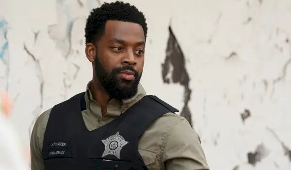 Fanúšik Atwater? LaRoyce Hawkins z Chicaga P.D. odhaľuje, čo si jeho šesťročný syn skutočne myslí o šou