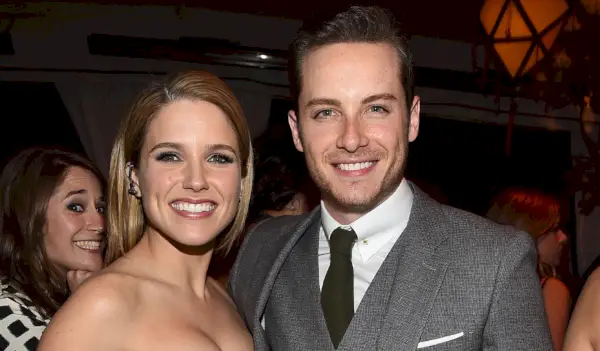 Sophia Bush e Jesse Lee Soffer, do Chicago P.D., namoraram na mesma época que Lindsay e Halstead - por que eles se separaram?
