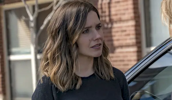 Sophia Bush critica seu Departamento de Polícia de Chicago Co-estrela por ‘renomear’ seu ataque a ela como ‘problemas de controle da raiva’