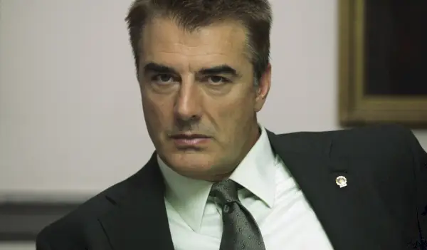 Il veterano di Law & Order parla delle accuse di violenza sessuale che hanno mandato in tilt la sua carriera