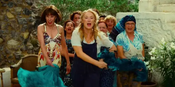 Mamma Mia! Recenzja: radosny
