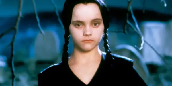 Netflixショーがこれを行うのに十分賢い場合、Jenna Ortegaは決定的な水曜日のAddamsになります