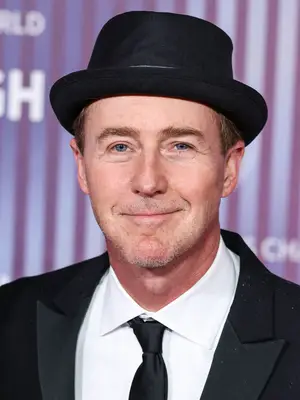 Headshot Of Edward Norton In The 10th Annual Breakthrough Prize Ceremony