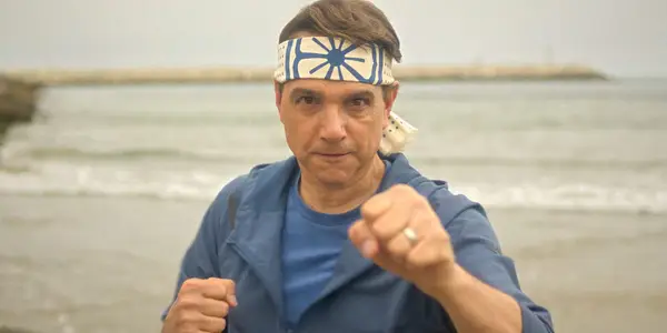 Il miyagiverse è infinito: Ralph Macchio lascia cadere una nuova traccia di potenziali spin -offs cobra kai