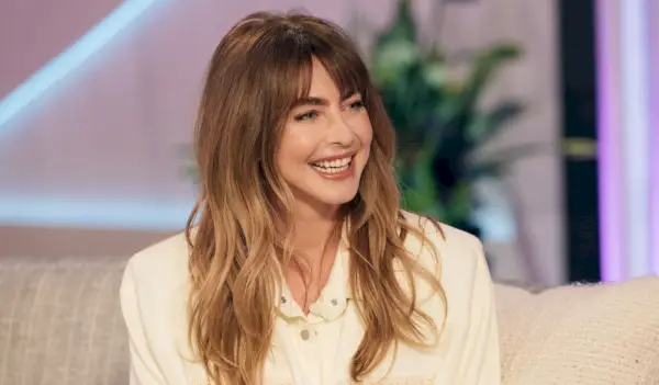 Julianne Houghová víta nového člena do svojej rodiny: „You’re My Sunshine“