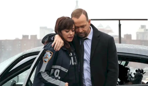 ¡La espera ha terminado! ¿Podría la temporada 14 de Blue Bloods *finalmente* unir a Danny y Báez?