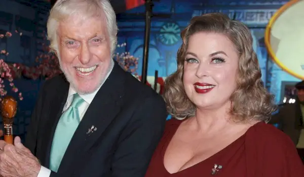Dick Van Dyke de Days of Our Lives : Ce n’est pas un flic, c’est ma femme !