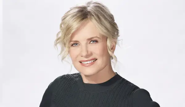 L''occhio' non può nemmeno essere carino: Mary Beth Evans di Days of Our Lives condivide i risultati del giorno del taglio di capelli del suo adorabile nipote