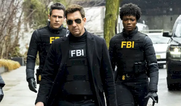 Her er den komplette liste over FBI Crossover-episoder i rækkefølge - og hvordan man ser dem