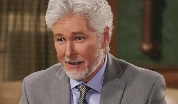 Fade to Gray: Michael E. Knight odchází z Všeobecné nemocnice