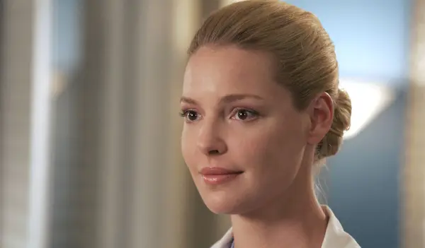 Hvorfor forlod Izzie Stevens Grey's Anatomy? Katherine Heigl kaldte arbejdsforholdene 'grusomme': 'Det knuste mig'