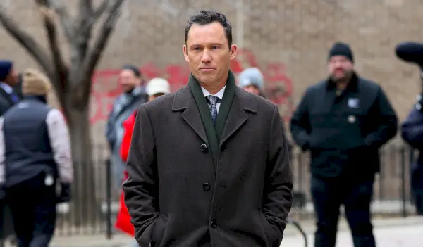 ¿Por qué Jeffrey Donovan dejó Ley y Orden? La razón *real* revelada