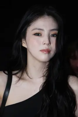 Headshot Of Han So-hee