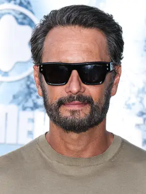 Headshot Of Rodrigo Santoro