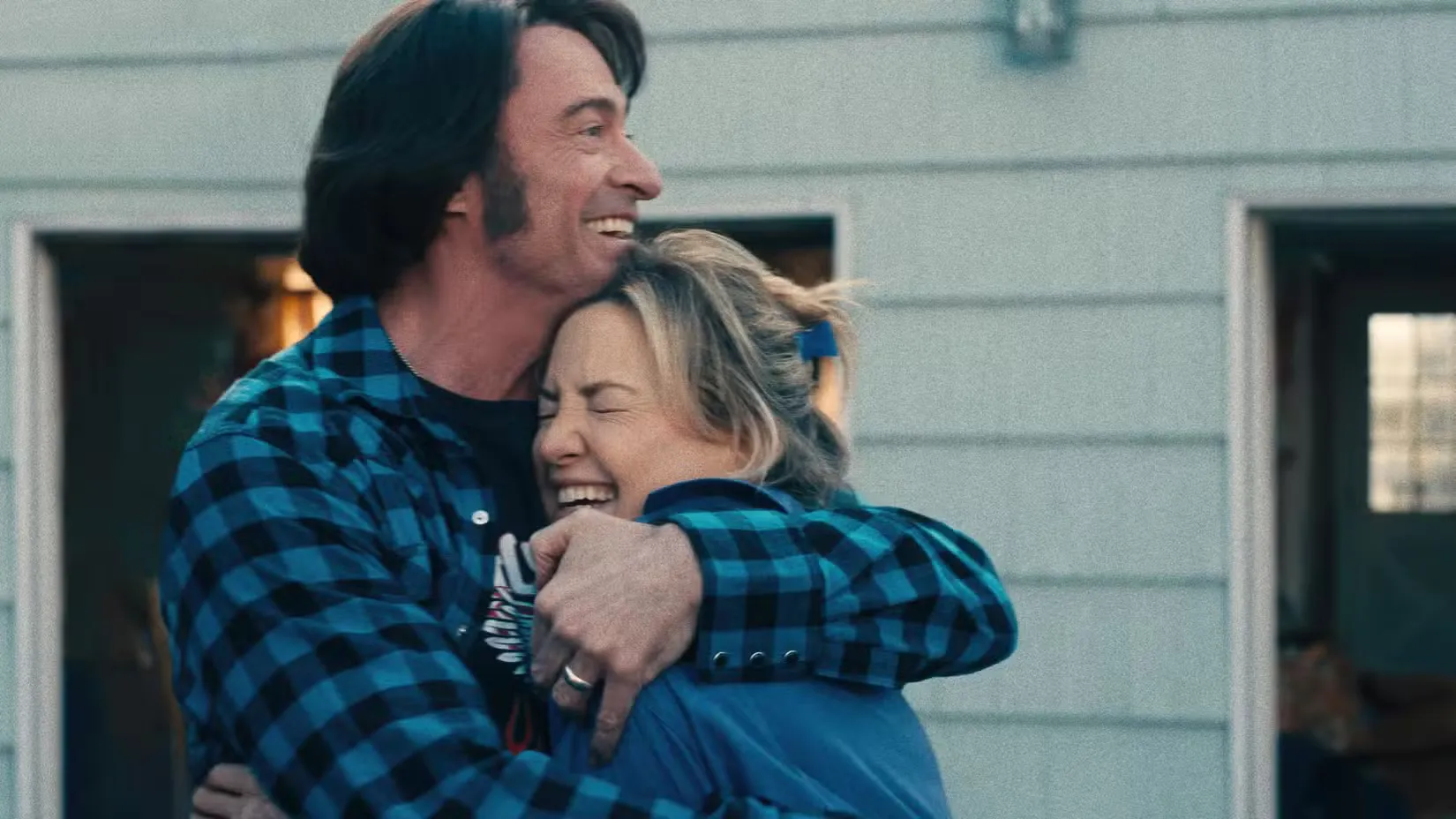 הסרט הביופי החדש של יו ג'קמן, המבוסס על להקת מחווה של ניל דיימונד, גרם אפילו לזמרת 'קרוליין המתוקה' לבכות