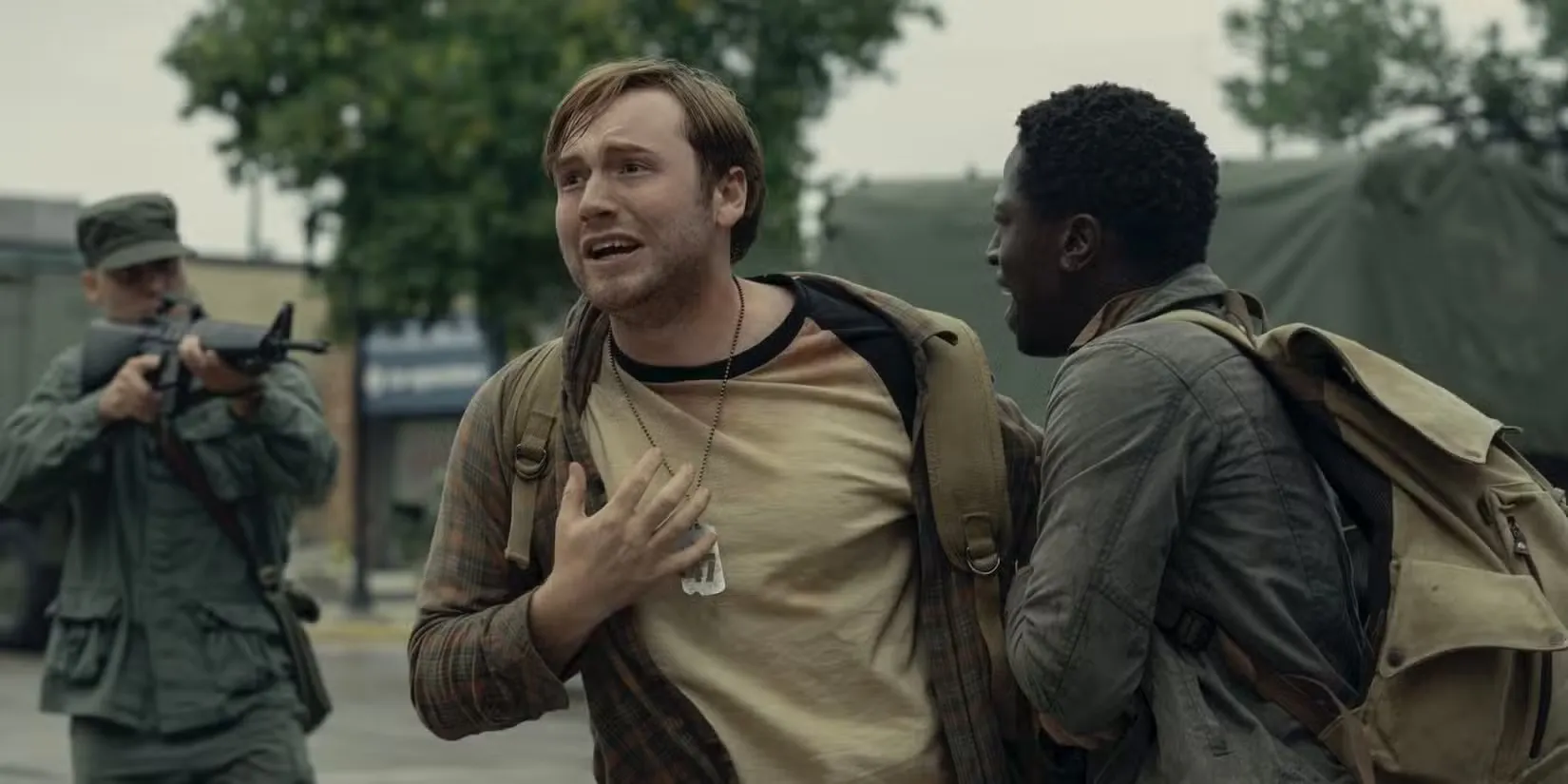 קופר הופמן ודיוויד ג'ונסון בתור ריי גארטי ופיט מקפריס ב