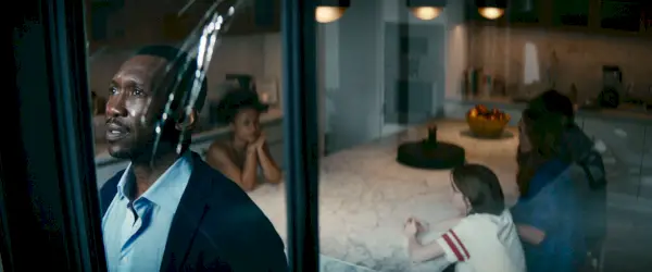 mahershala ali, myhala, farrah mackenzie, julia roberts, dejar el mundo atrás