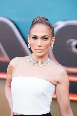 Headshot Of Jennifer Lopez 