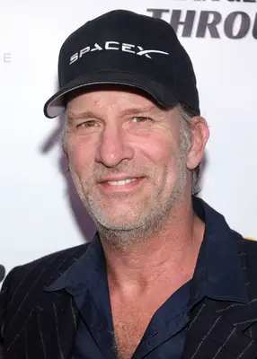 Headshot of Thomas Jane In The Los Angeles premiere of