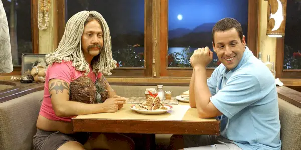 Qual dos amigos famosos de Adam Sandler mais apareceu em seus filmes