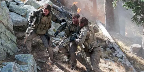 Luttrell, Dietz i Murphy walczą z talibami w Lone Survivor