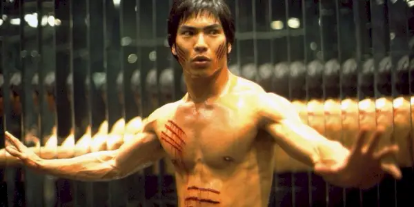 ג'ייסון סקוט לי בתור ברוס לי ב-Dragon: The Bruce Lee Story