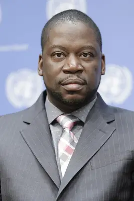 Headshot Of Daryl Mitchell