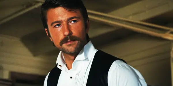 Brendona Sklenara 10 labākās filmas un TV šovi