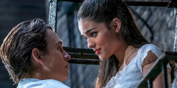 Singt die Besetzung wirklich in „West Side Story“?