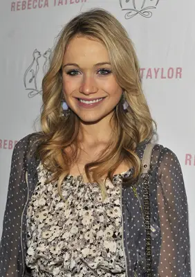 Headshot oF Katrina Bowden