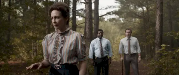 Vera Farmiga jako Lorraine Warren w kadrze z filmu Wyczarowanie 3 Diabeł mnie do tego kazał
