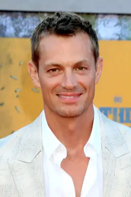 headshot oF Joel Kinnaman