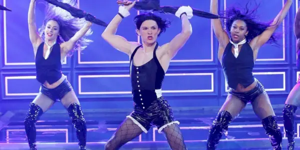 Tom Holland predvádza Umbrella v tanci Lip Sync Battle