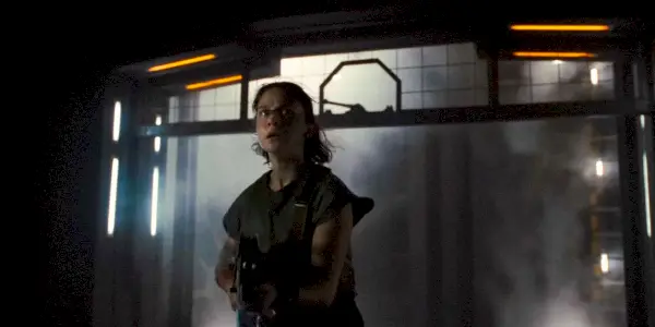 Obrázok Alien: Romulus odhaľuje zbraň voľby pre nového hrdinu Cailee Spaenyovej
