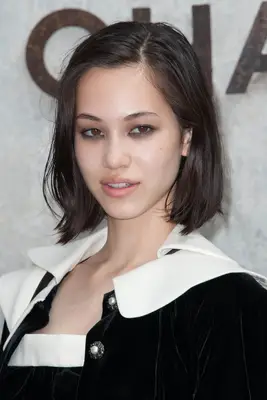 hEADSHOT oF Kiko Mizuhara