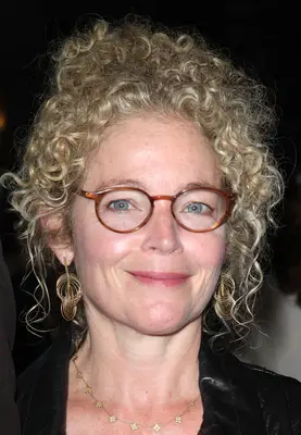 Headshot Of Amy Irving