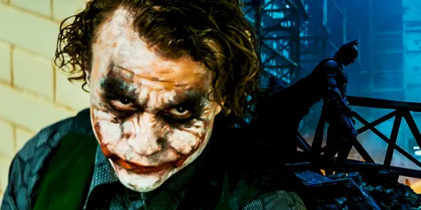 Pourquoi le Joker n'est pas mentionné dans The Dark Knight Rises