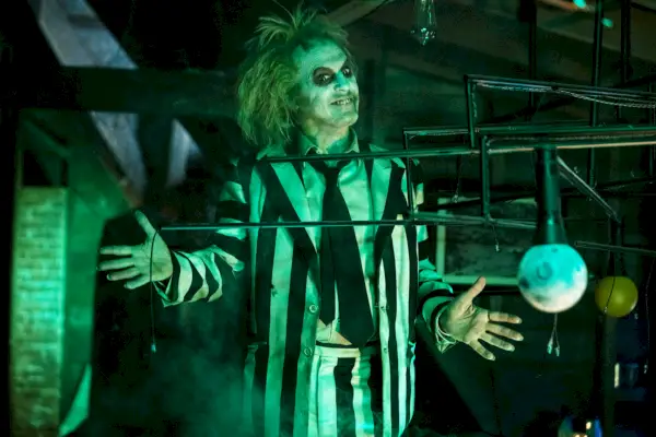 Jenna Ortega roser Michael Keatons forvandling til Beetlejuice 2
