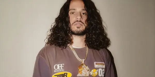 Chaque chanteur de la vraie vie