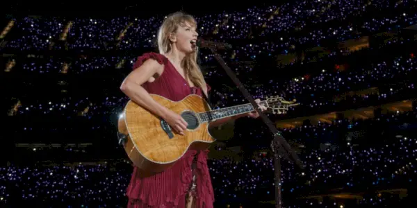 Taylor Swift se apresenta