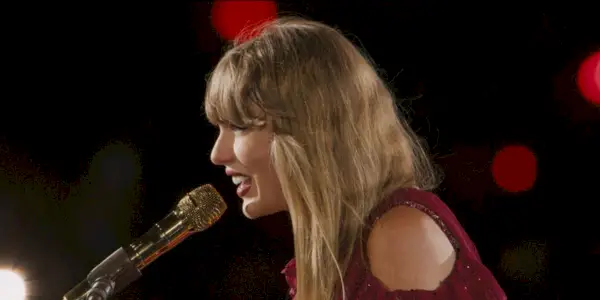 Taylor Swift se apresenta