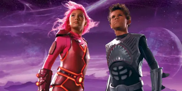 Perché Taylor Lautner non è tornato nei panni di Sharkboy in We Can Be Heroes