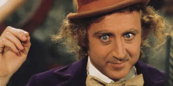 ¿Qué edad tiene Willy Wonka en cada película en comparación con las edades de los actores?